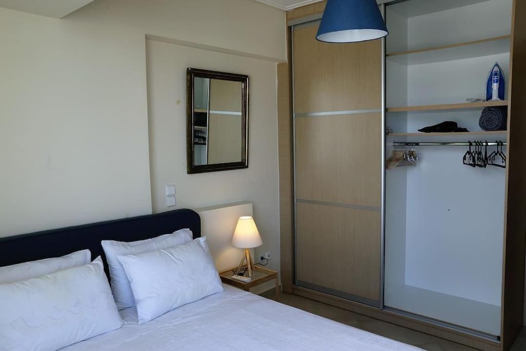 Fly Me To The Moon! Apartment Athens Ngoại thất bức ảnh