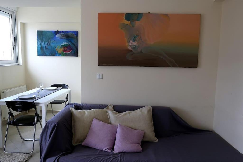 Fly Me To The Moon! Apartment Athens Ngoại thất bức ảnh