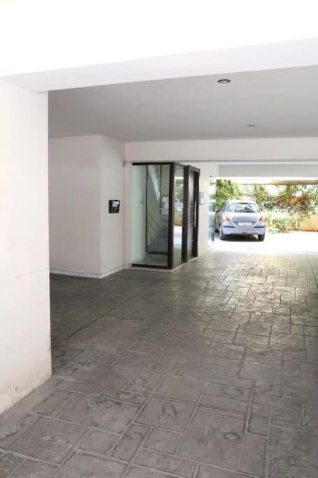 Fly Me To The Moon! Apartment Athens Ngoại thất bức ảnh