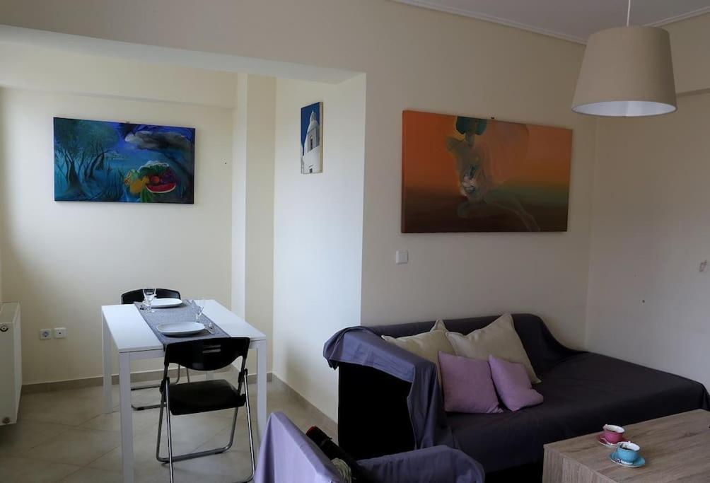Fly Me To The Moon! Apartment Athens Ngoại thất bức ảnh